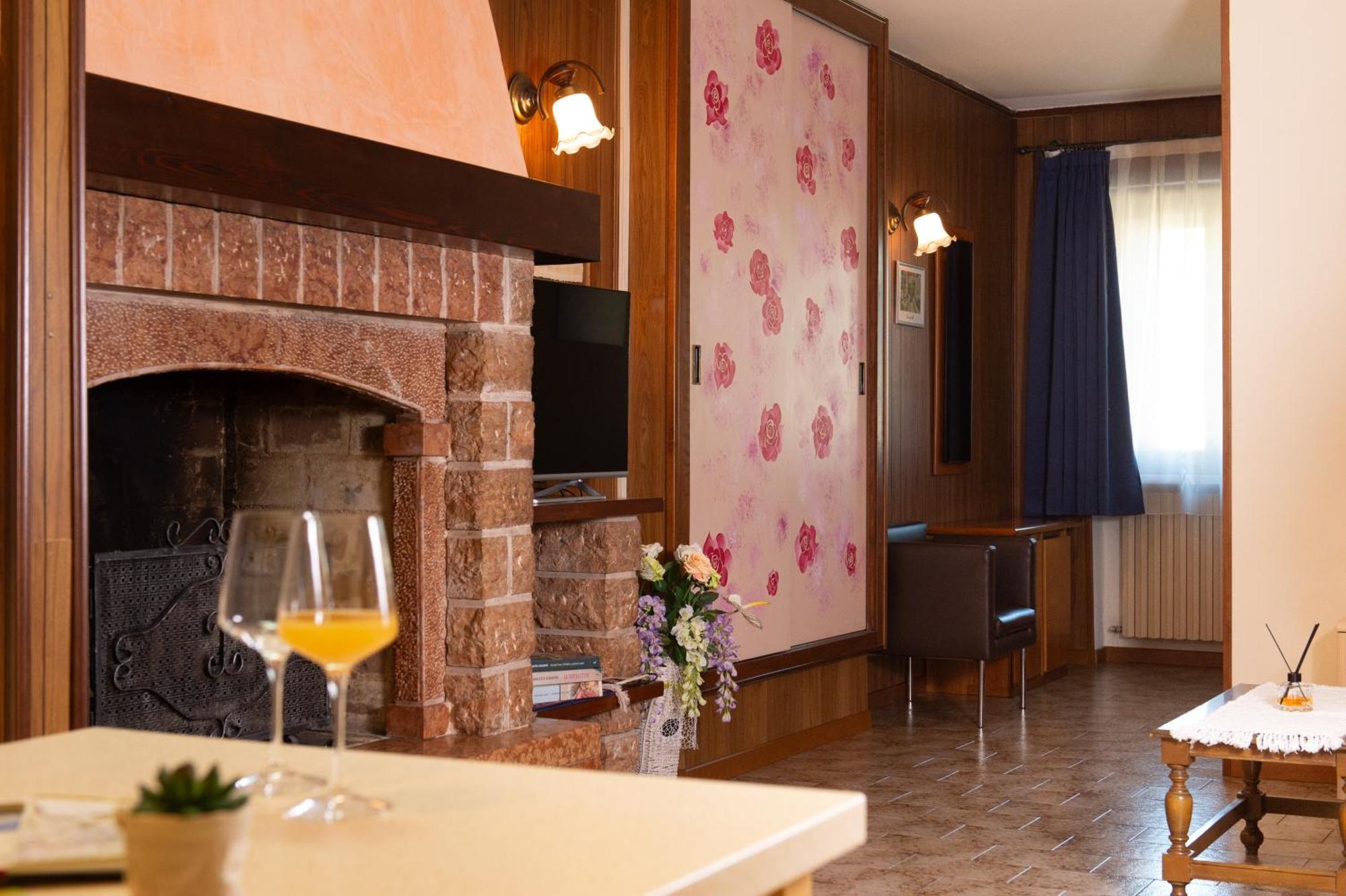 B&B La Casa Di Rosa Vago Dış mekan fotoğraf