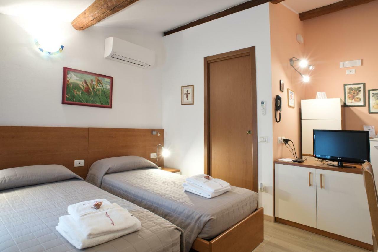 B&B La Casa Di Rosa Vago Dış mekan fotoğraf