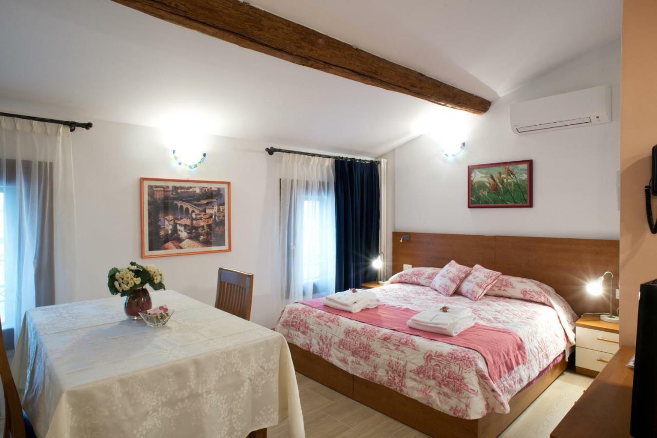 B&B La Casa Di Rosa Vago Dış mekan fotoğraf