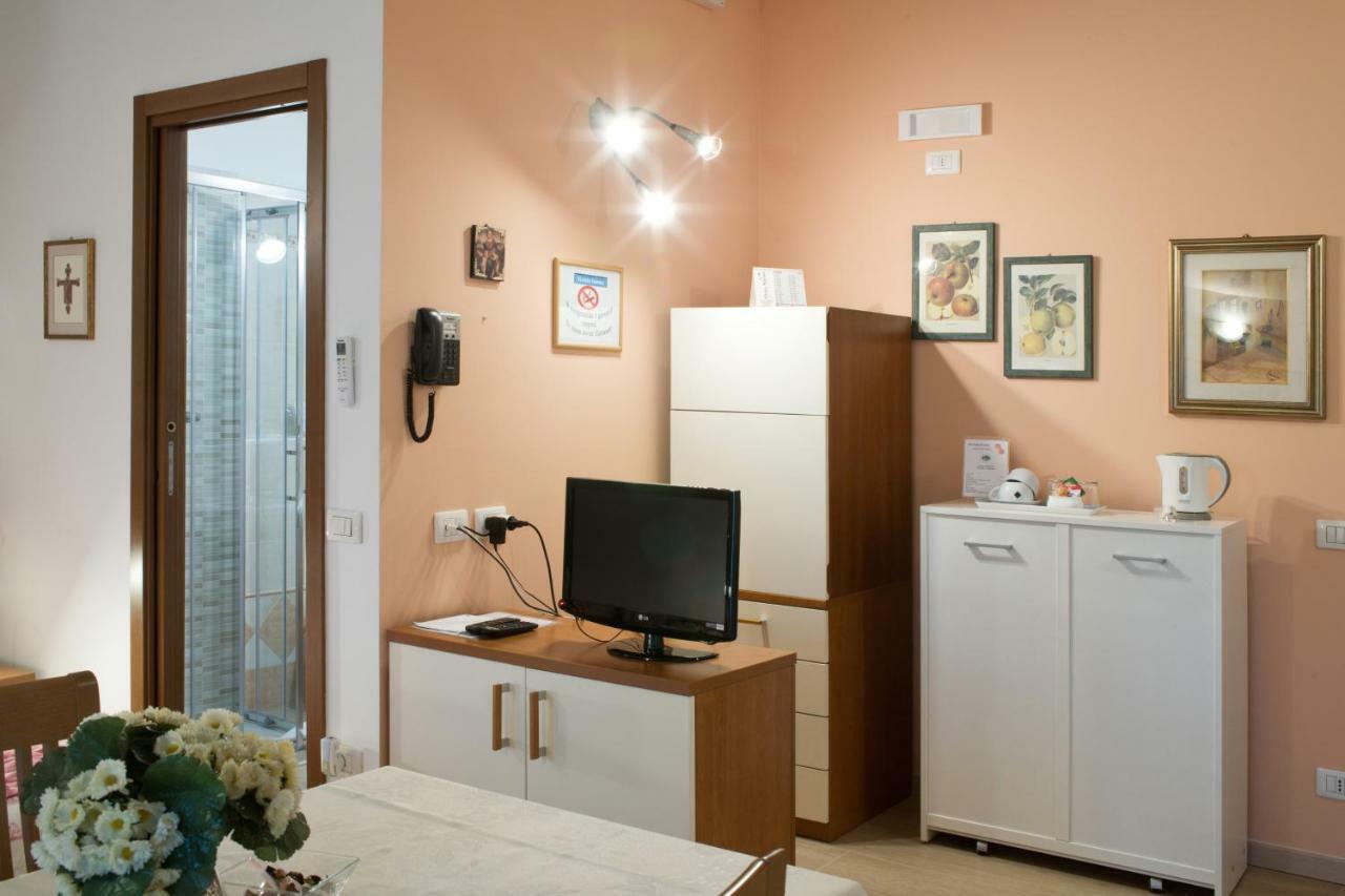 B&B La Casa Di Rosa Vago Dış mekan fotoğraf